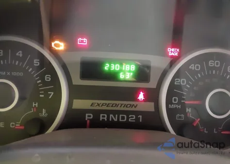 2005 Ford Expedition Nbx/Xlt z USA, uszkodzony, nr VIN 1FMPU16565LA64654